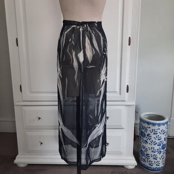 Francesca's Boho Chic Sheer High Waisted Long Skirt, Size Small - Picture 2 of 6